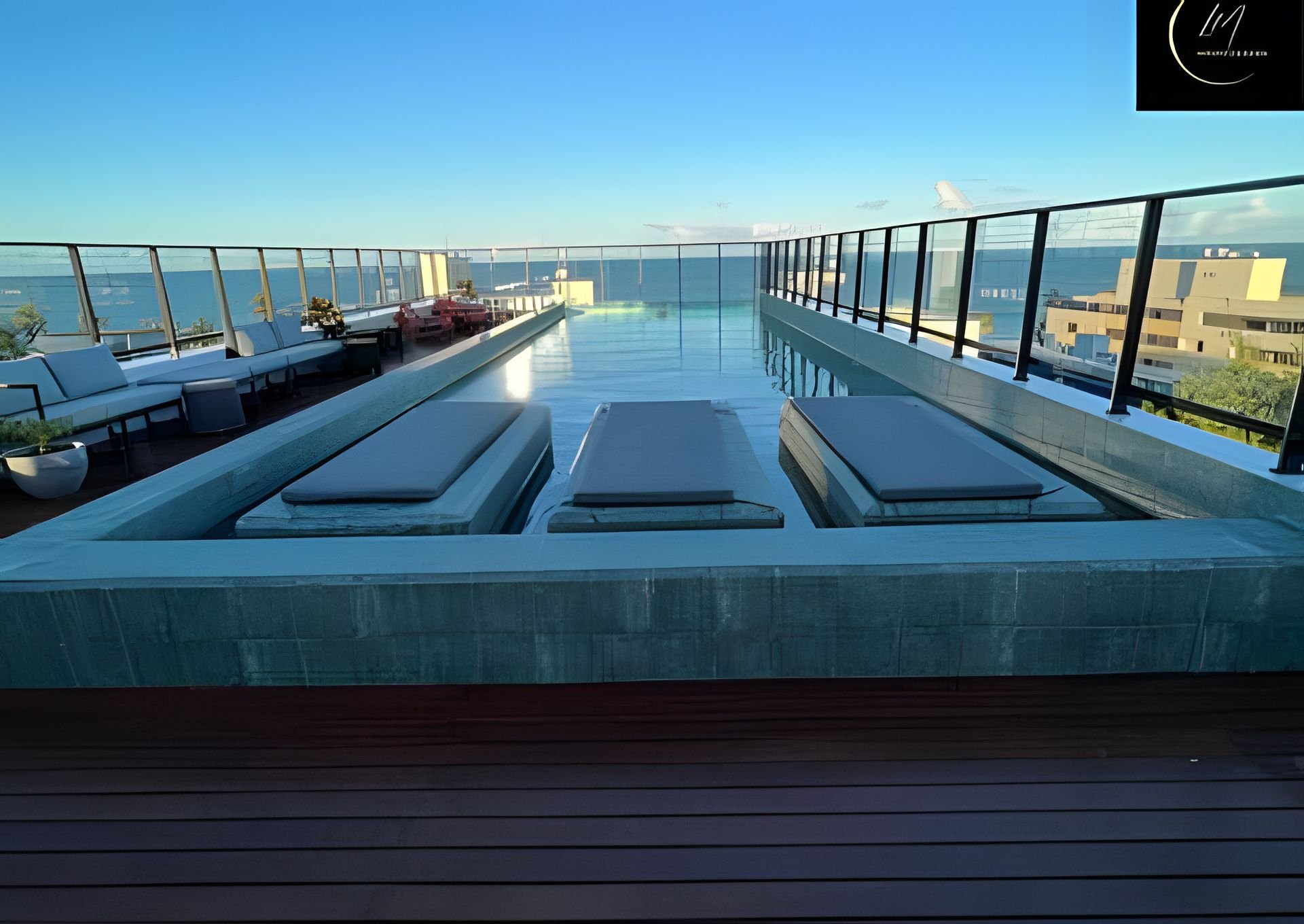 701 Lm Get One com vista lateral mar